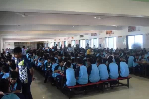 Comfortable and inviting space equipped with a modern flameless kitchen